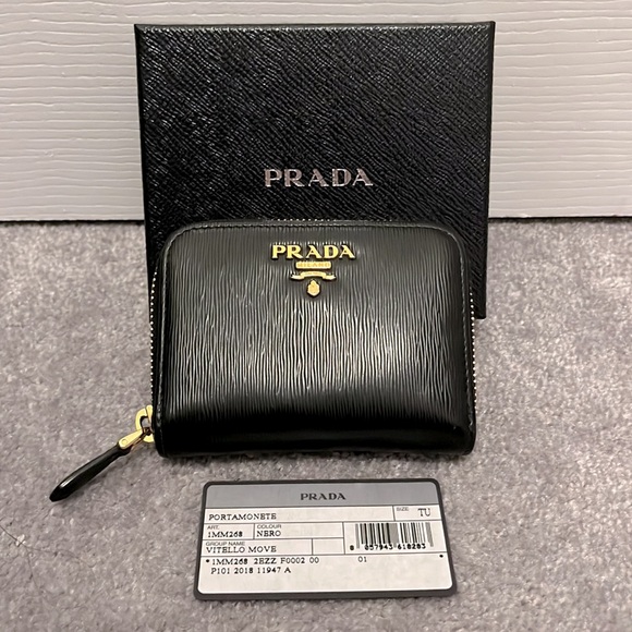 Authentic Prada Zip Around Coin Purse - Picture 5 of 8